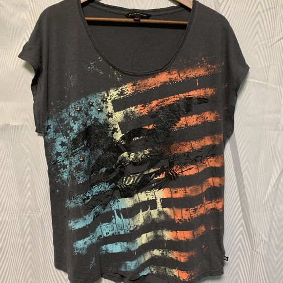 Rock & Republic Tops - Rock & Republic short sleeve scoop neck t shirt